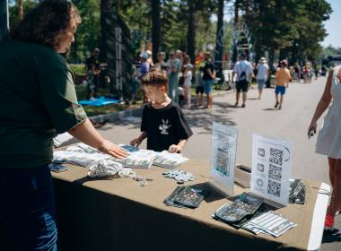 Жители Хабаровска прошли «Тропу воина» в День ветерана боевых действий