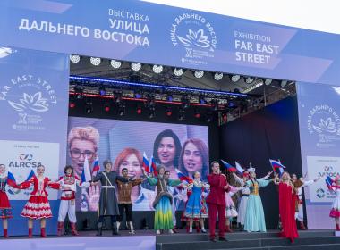 Более тысячи человек посетили площадку Центра «ВОИН» в первый день ВЭФ-2025