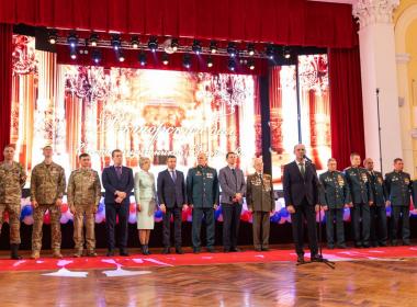 Волгоградские курсанты приняли участие в бале в честь защитников Отечества